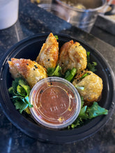 Load image into Gallery viewer, Crispy Wontons
