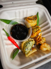 Load image into Gallery viewer, Crispy Wontons
